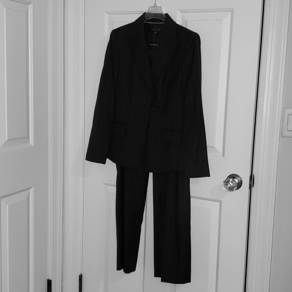 Anne Klein pants suit